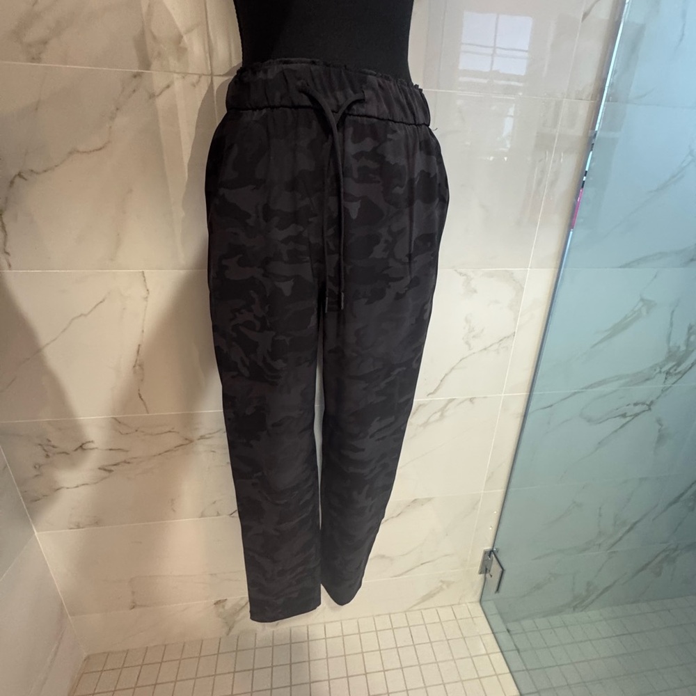 Lululemon Athletica Black Jogger Pants